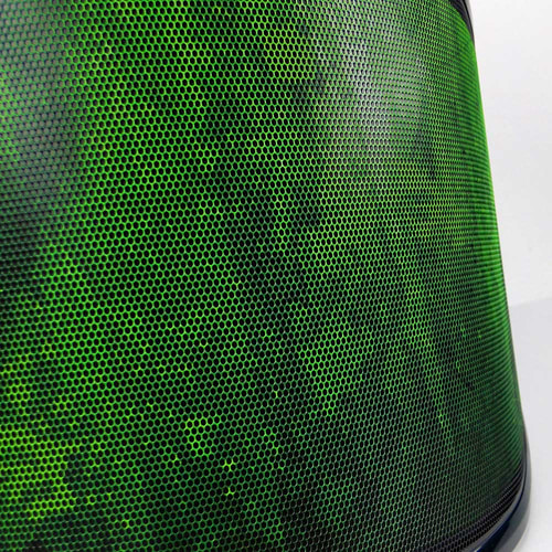 PROTOS® Visor Special Edition Close-up of the green and black honeycomb pattern of the visor with black frame