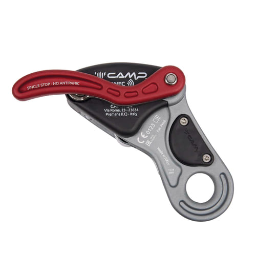 Climbing frame Wizard Pro by CAMP with red lever and grey metal housing, text "SINGLE STOP - NO ANTIPANIC" on the lever