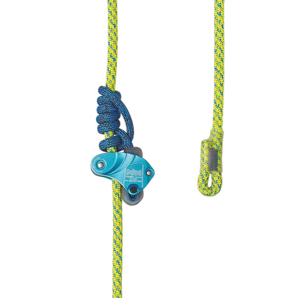 Flexbee close-up of blue belay device with blue and yellow climbing rope