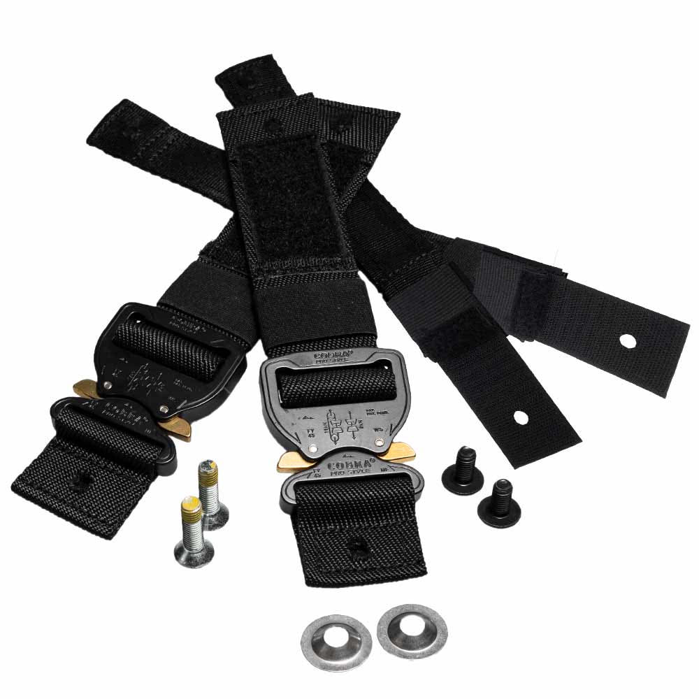 Thistle straps Click bottom, black straps with metal fasteners and screws, manufacturer not visible