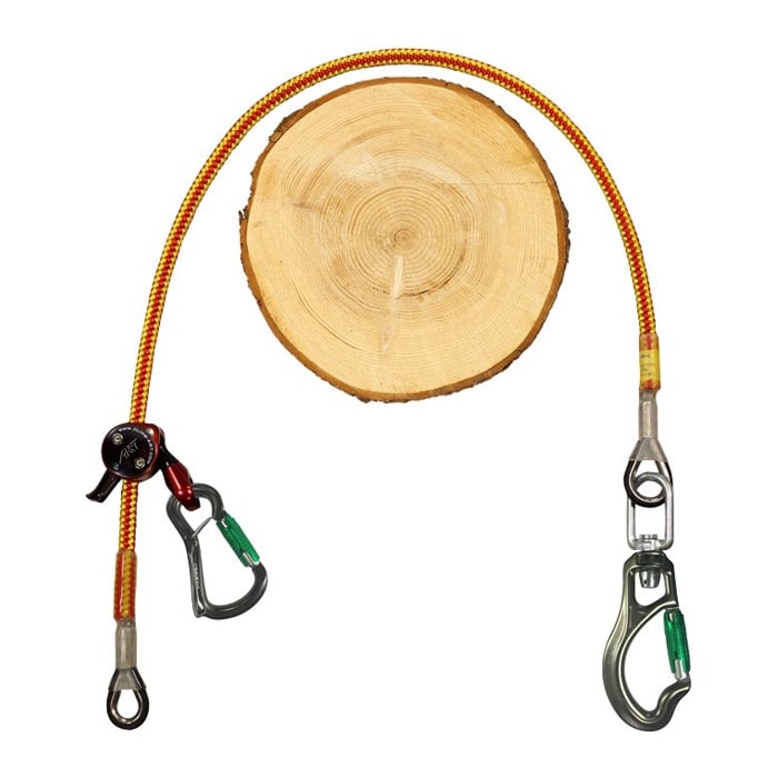 Flex Fly Plus, rope with carabiners and pulley, red and yellow rope stretched around a wooden disc ring