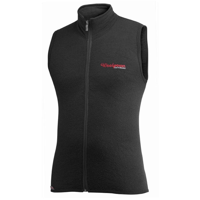 Vest 400, black sleeveless vest with zipper and red Woolpower Östersund logo on the chest