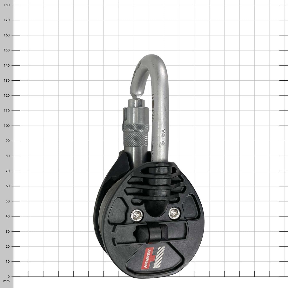 Snatchet 65, black and silver reel with snap hook, manufacturer Harken, type Snatchet 65