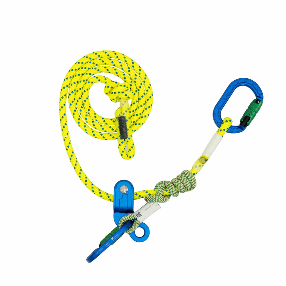 miniGLIDE yellow rope with blue carabiner and blue pulley, green loop and knot