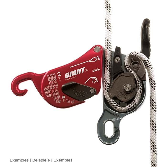 Two climbing equipment Giant from CAMP, one in red and one in gray with black lever, the gray device has a white and black rope threaded, different positions of the levers