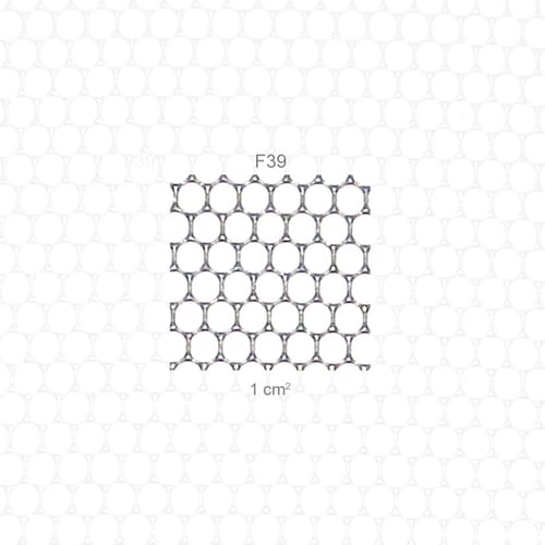 Close-up of the fine wire mesh of the PROTOS® Visor Fine F39 with inscription F39 and 1 cm² as a size reference