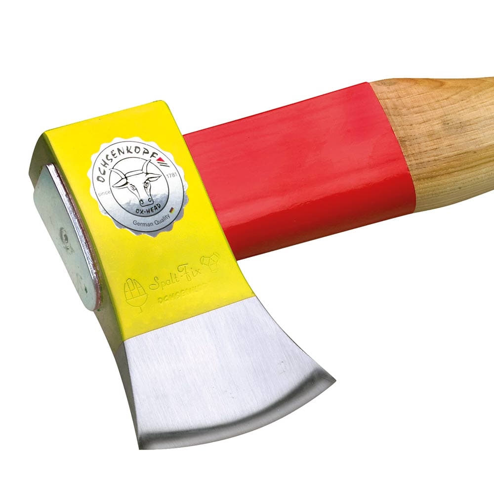 Close-up of the axe head of the Spalt-Fix Rotband Plus 800, painted yellow with sticker "OCHSENKOPF" and red handle area