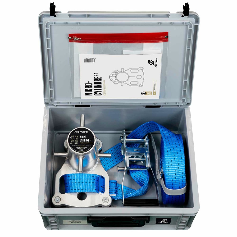 Micro Cylindre 2.1 by FTC TREE in grey plastic case with blue strap, ratchet and instructions