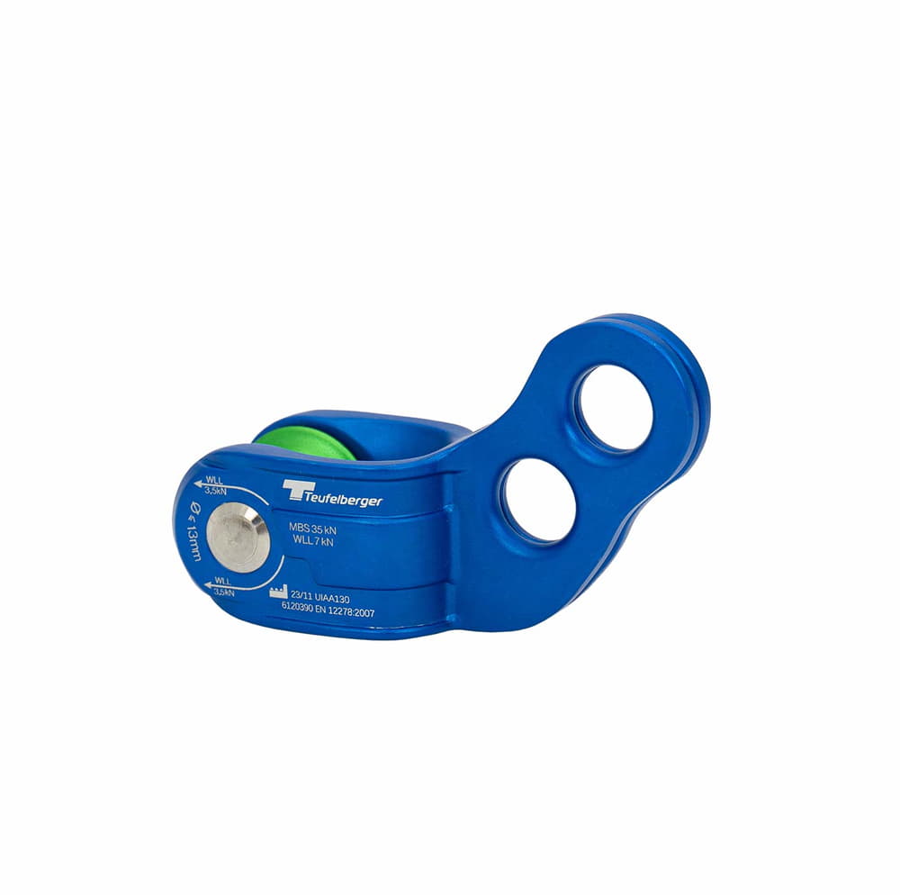 Blue Teufelberger glideHITCH pulley with two large holes and green pulley in the middle, side view