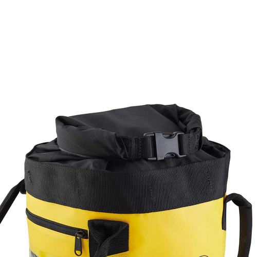 Close-up of the upper part of the Petzl Bucket 15 rope bag with black closure strap