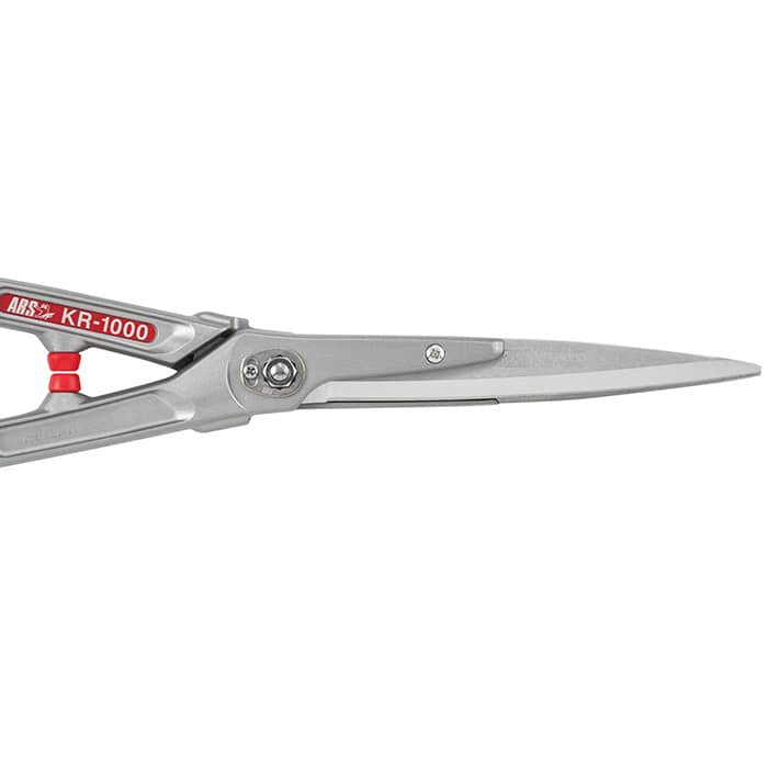 Close-up of the silver blade and joint of the ARS KR-1000 hedge trimmer
