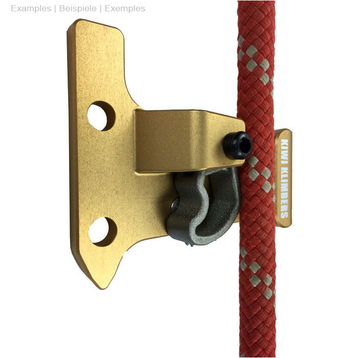 SpikeSender 2 L by Kiwi Klimbers, gold-coloured metal part with red rope from a different perspective