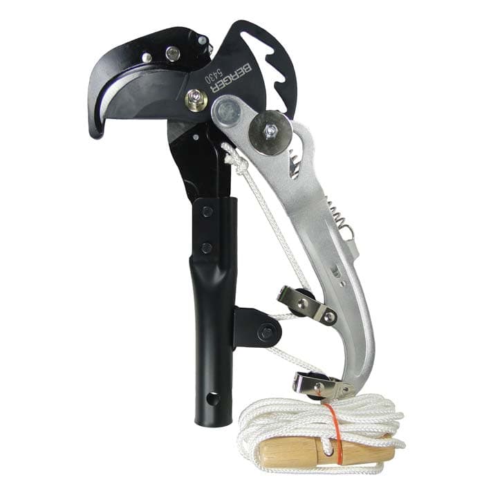 ArboRapid crawler shears from Berger with black cutting head, silver lever mechanism and white rope with wooden handle
