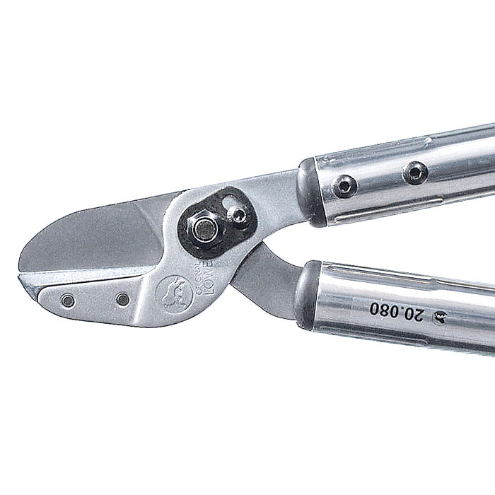 Close-up of the cutting head and the connection of the anvil 20.080 with metal handles, manufacturer not visible